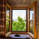 アパート Old Small Stone House Žrnovo