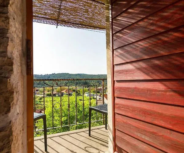 公寓 Old Small Stone House Zrnovo